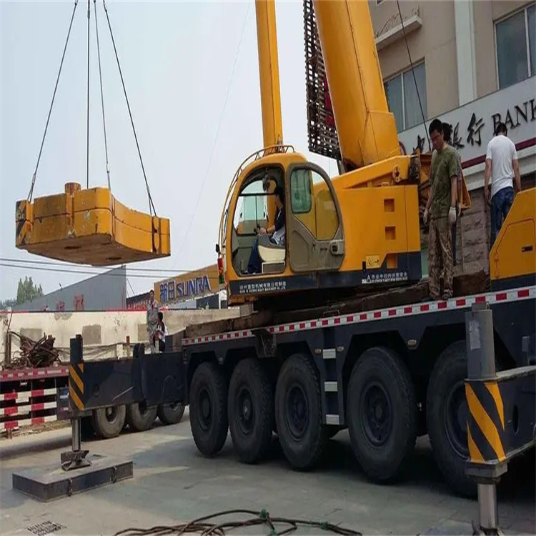 厦门湖里当地吊车出租|机器吊装|75吨|工厂搬迁服务